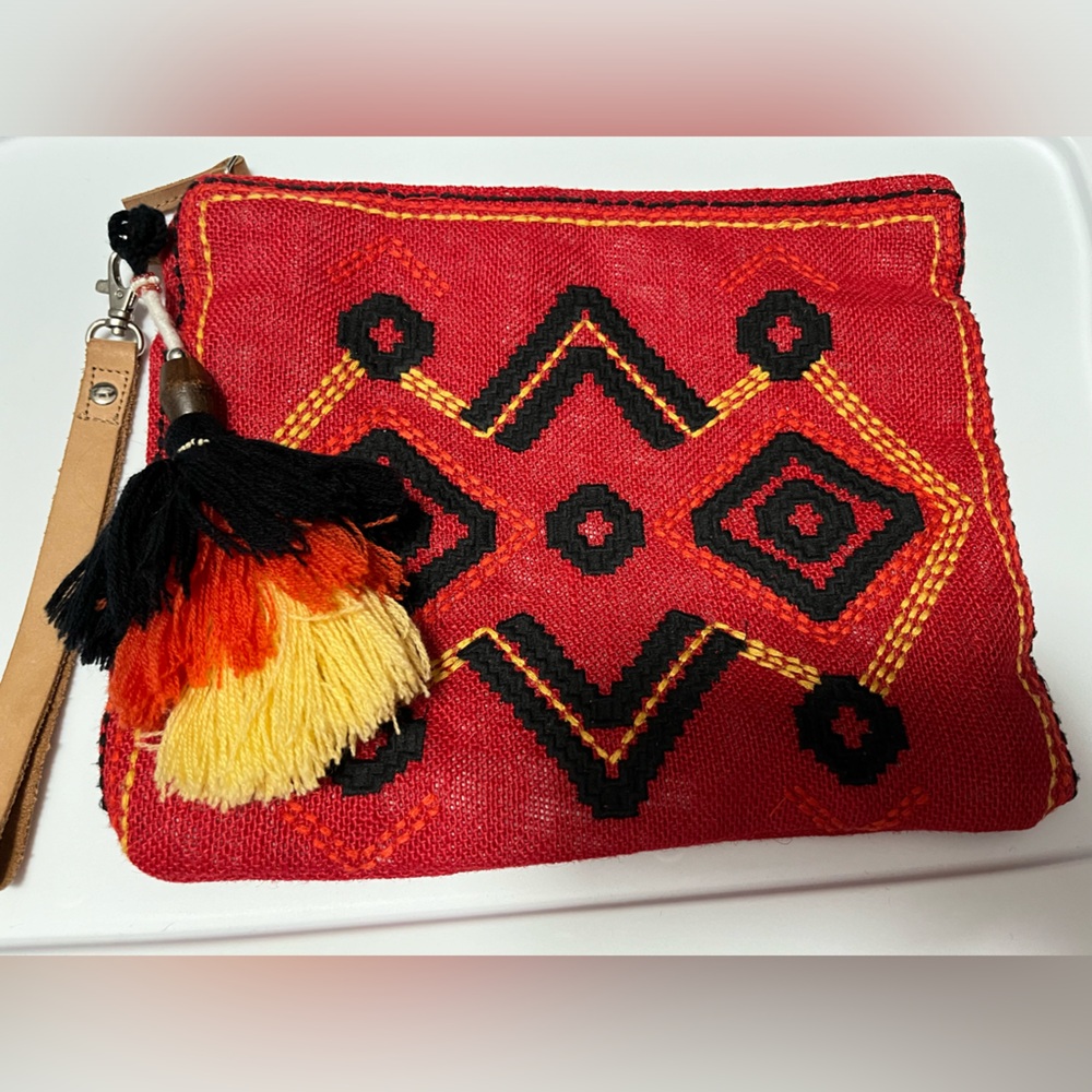 Bohemian embroidered clutch purse!